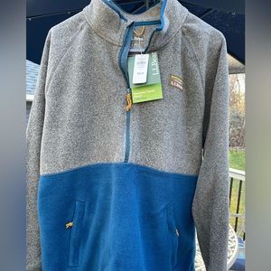 LL Bean mens classic mountain fleece.